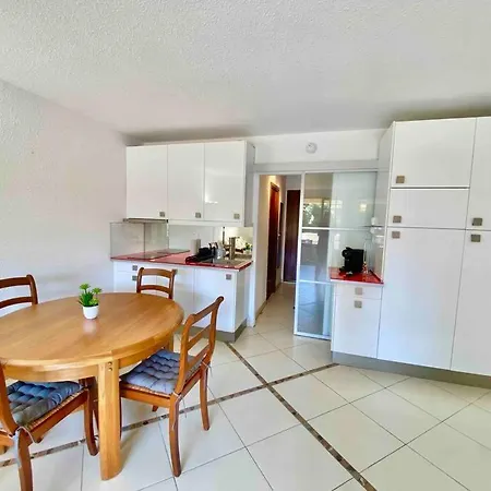 Apartamento Hameau 4 Pax Plage Piscine Saint-Raphaël